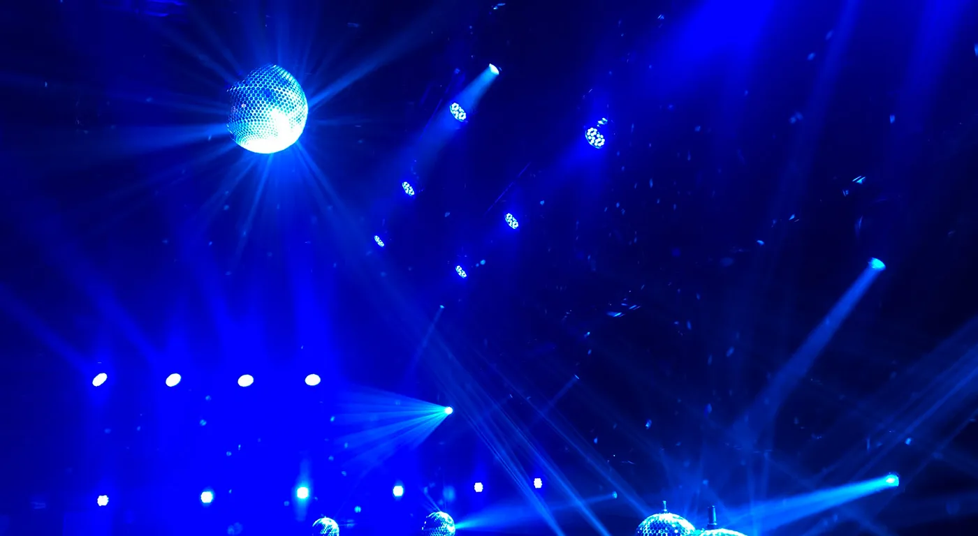 光と影の魔術師-背景画像